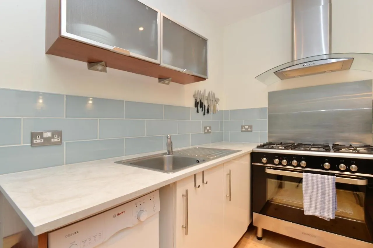 Apartman Home By The Meadows, Close To City Centre Edinburgh