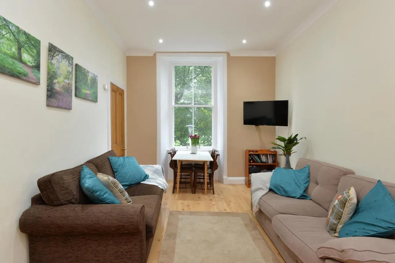 Home By The Meadows, Close To City Centre Edinburgh 0*,  Egyesült Királyság