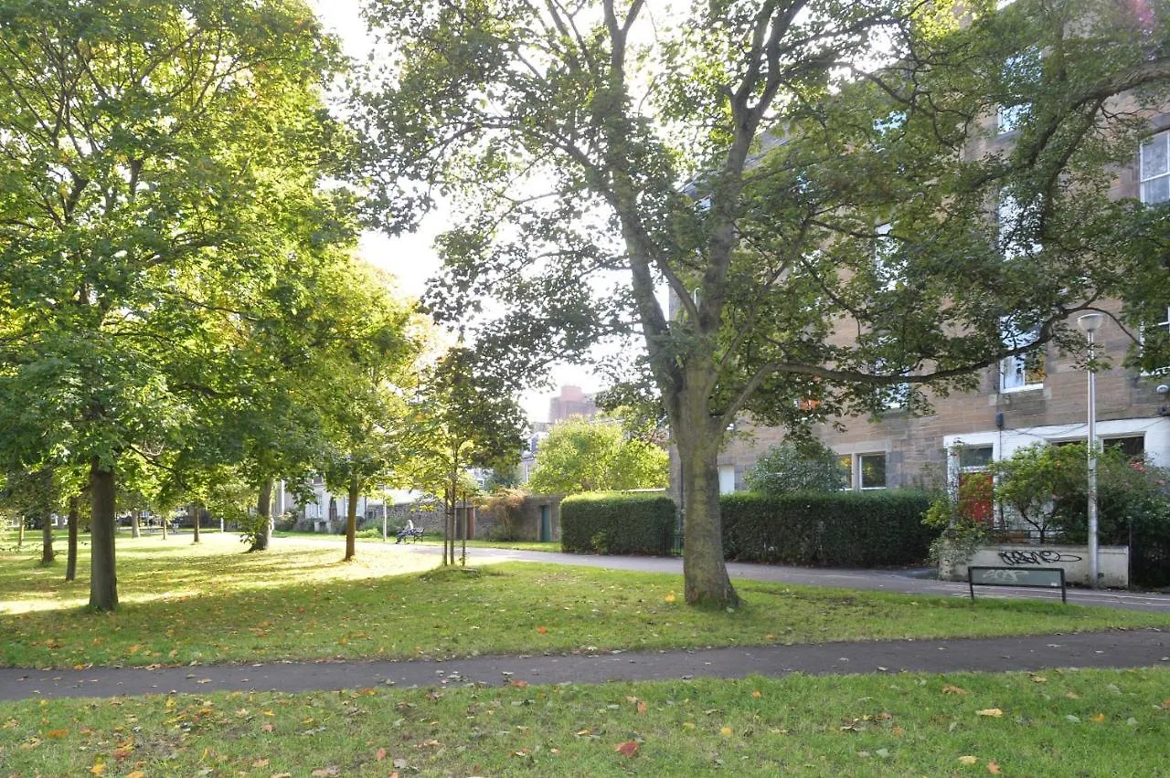 Home By The Meadows, Close To City Centre Edinburgh 0*,  Egyesült Királyság