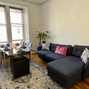  Apartment Traveller Award Winner 2024 - With 3 Beds